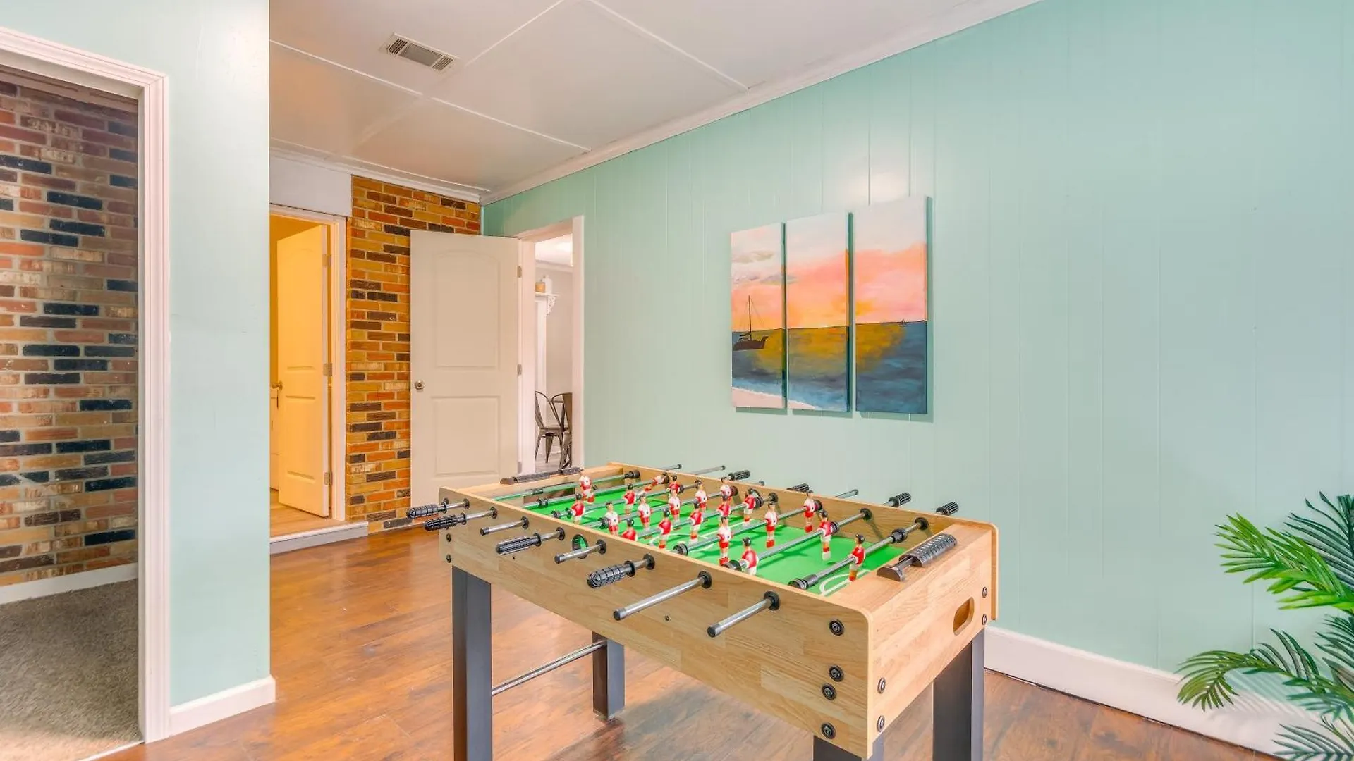 Foosball Games And Al Fresco Dining Pensacola Home! 0*,  United States
