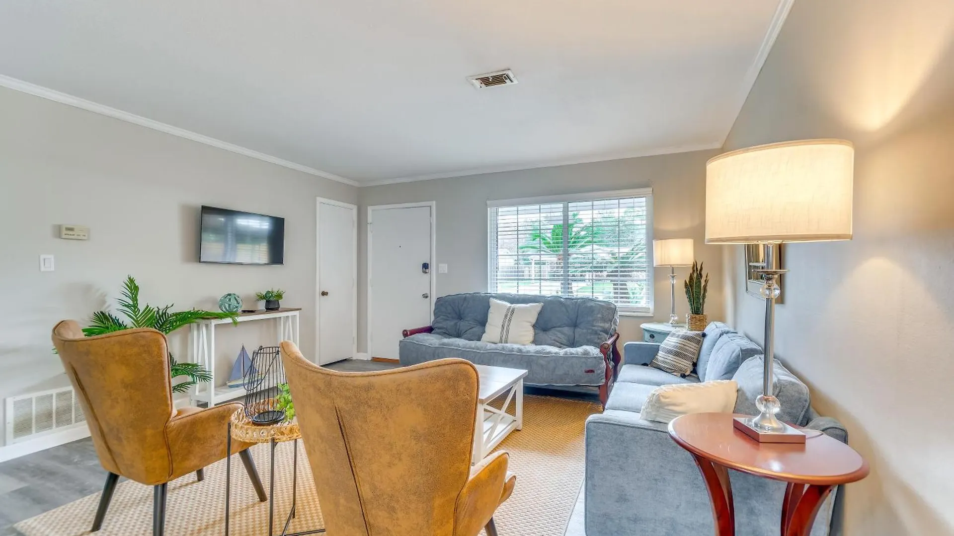 Foosball Games And Al Fresco Dining Pensacola Home! Holiday home