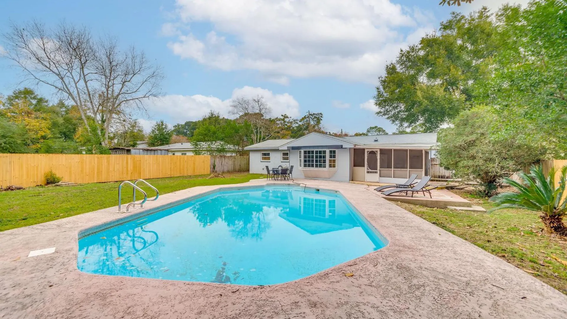 Foosball Games And Al Fresco Dining Pensacola Home!